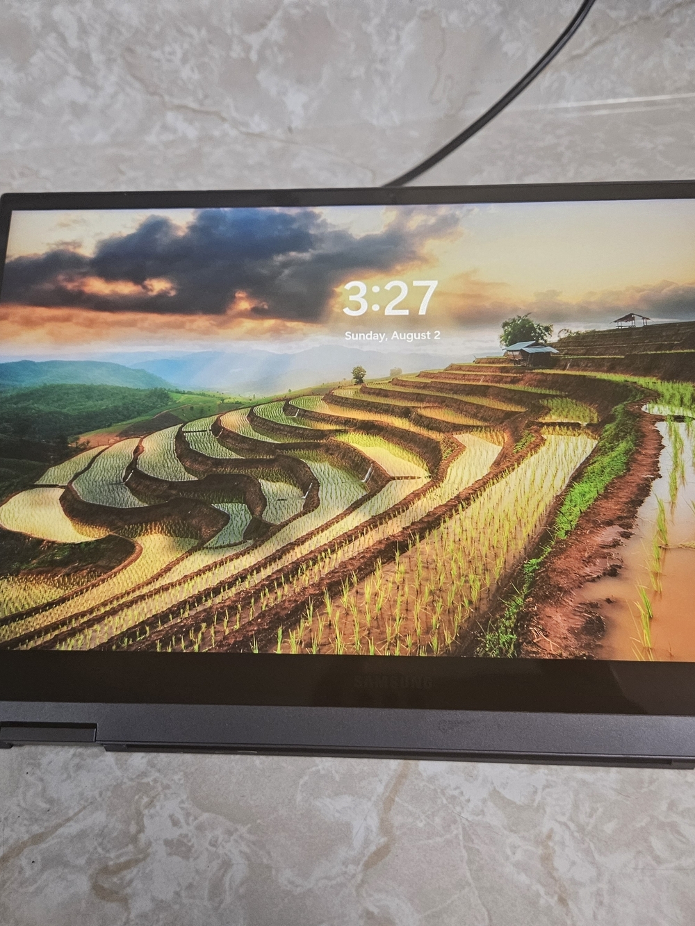 Samsung Black Laptop Display with Vibrant Color Reproduction